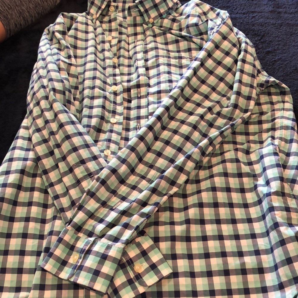 Men’s Size L Slim Fit Tucker Shirt